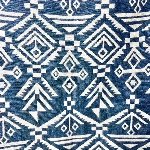 Pixley Women’s Tenille Navy Blue and White Aztec Print Mini Skirt Size Small - Picture 3 of 12